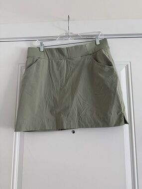 Columbia Olive Green Outdoor Skort
